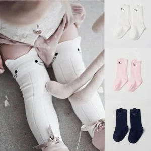 Chaussettes montantes en forme de chaton mignon