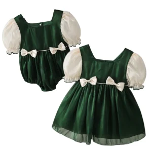 Tenue assortie pour frères et sœurs avec motif nœud et manches bouffantes