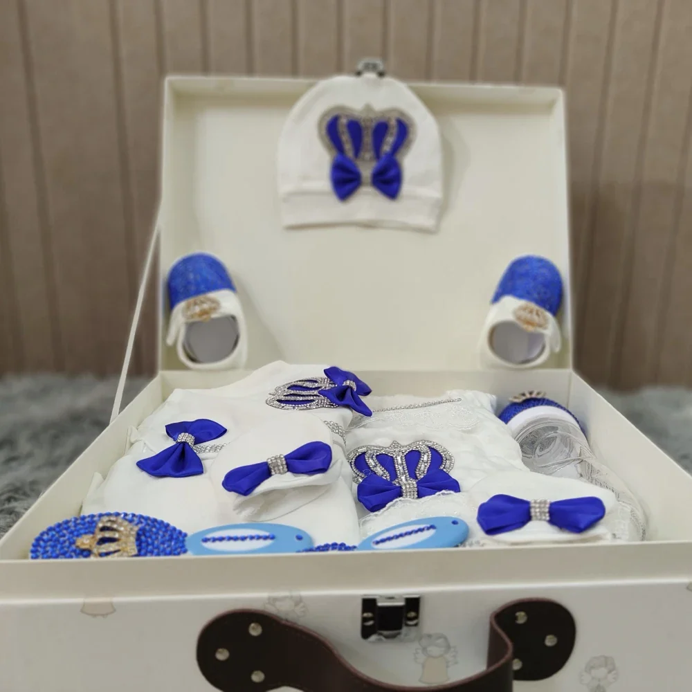 Coffret cadeau Welcome Home Precious Baby 10 pièces – Articles essentiels pour révéler le sexe de bébé avec couverture, biberon et accessoires (bleu/rose) – Image 5