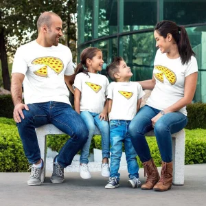 Tenues assorties pour la famille Pizza