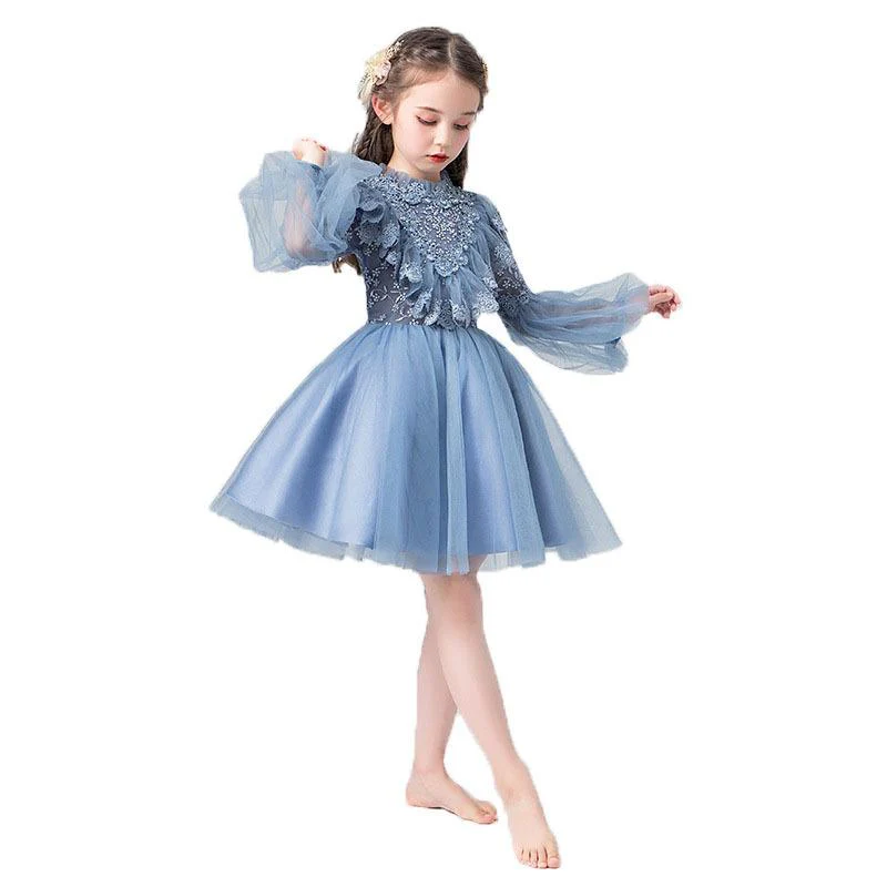 Robe de princesse à manches bouffantes et col cape en dentelle brodée superposée – Image 5
