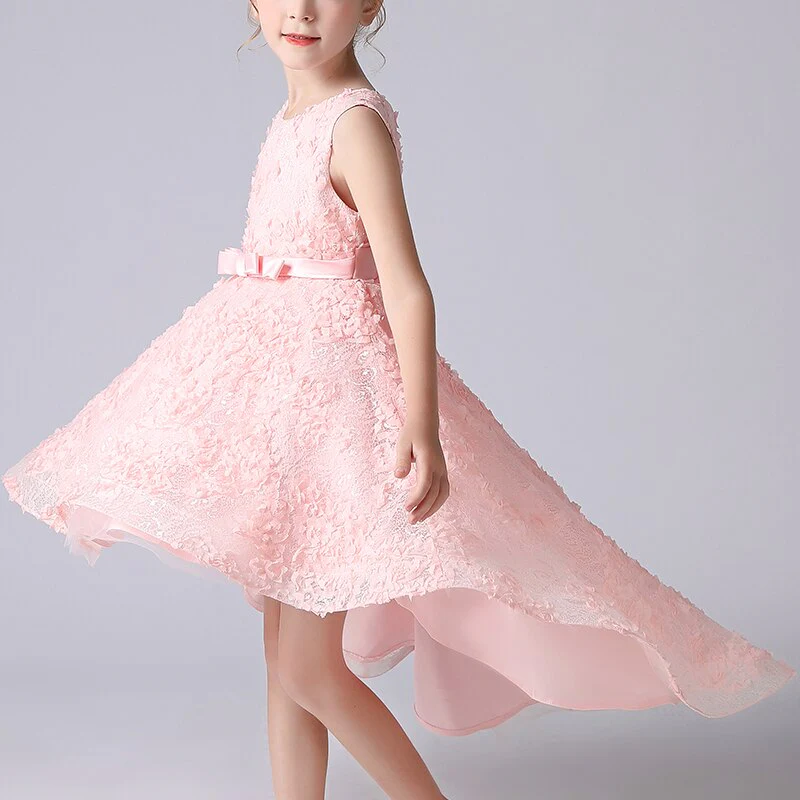 Robe de princesse longue à petites fleurs entièrement brodée dans le dos – Image 6