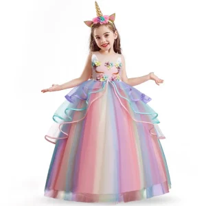 Robe longue à volants dans le dos avec motif licorne ailée