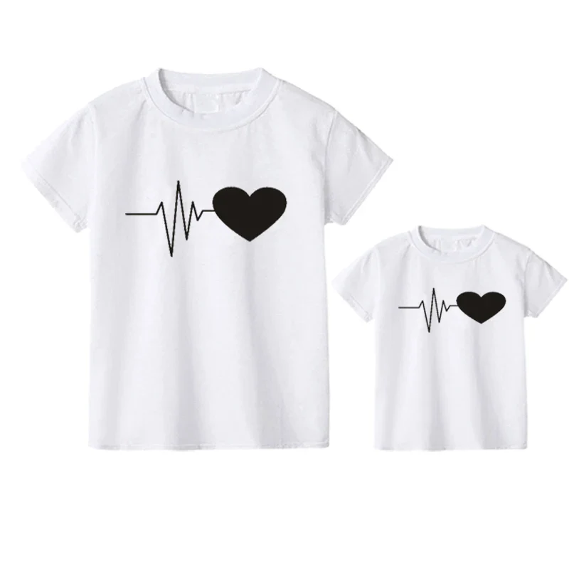 Tenues familiales assorties pour maman et enfant – Image 8