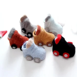 Chaussettes antidérapantes en forme de voiture pour bébé