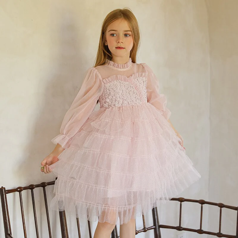 Robe vintage plissée à manches longues en dentelle – Image 4