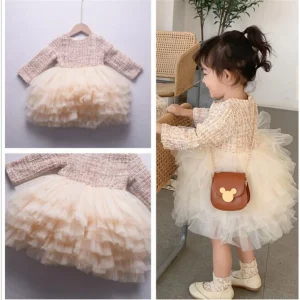 Robe tendance bébé fille à manches longues et jupe à volants en dentelle
