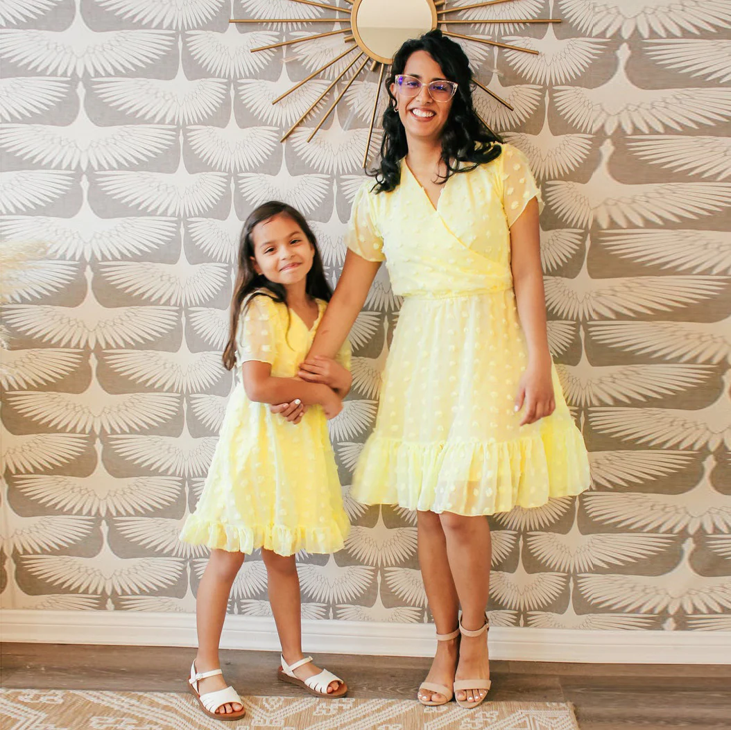 Robe assortie pour mère et fille, col en V, manches courtes