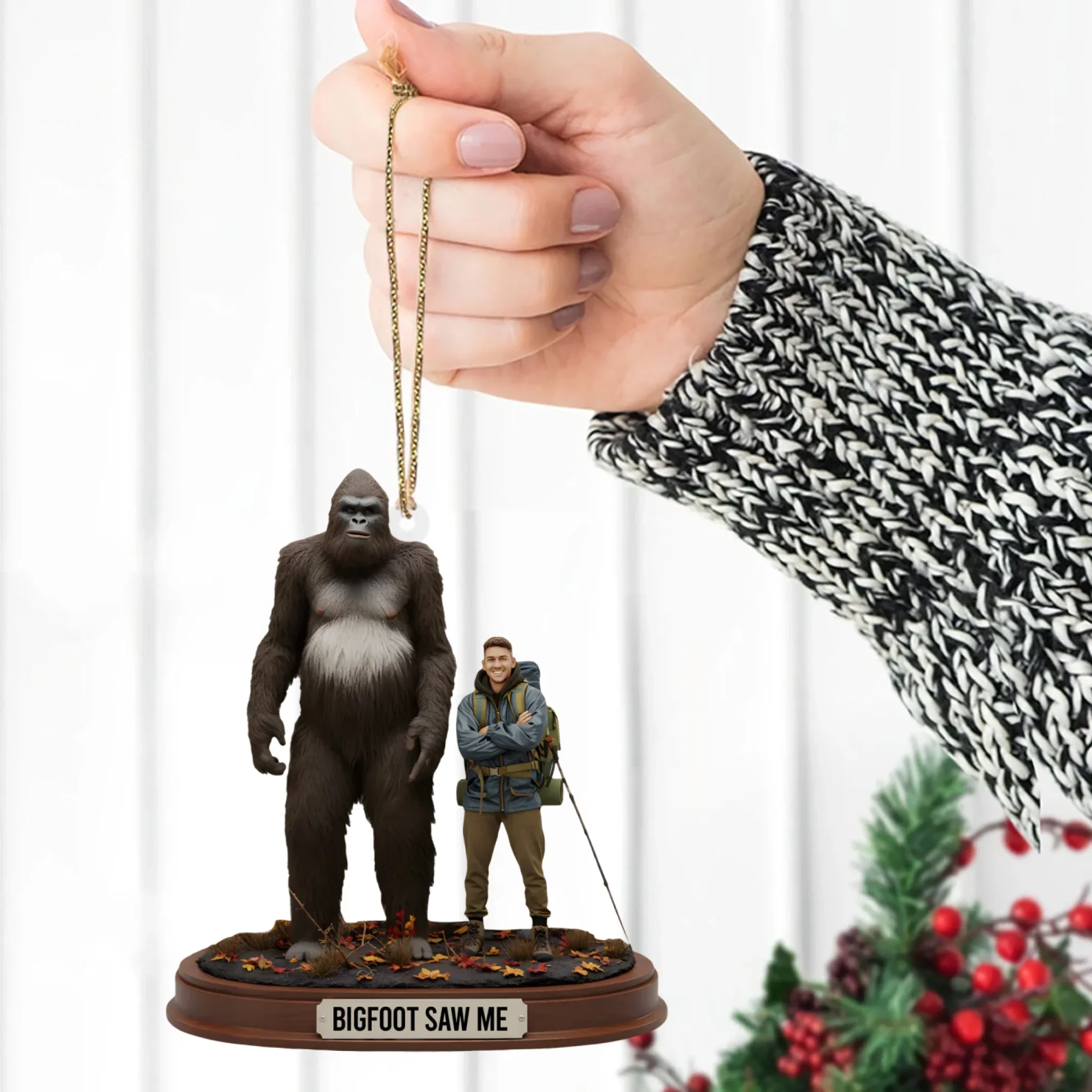 Ornement acrylique personnalisé Bigfoot m’a vu – Cadeau rando personnalisé avec photo | Déco de Noël drôle pour aventuriers & amoureux de la nature