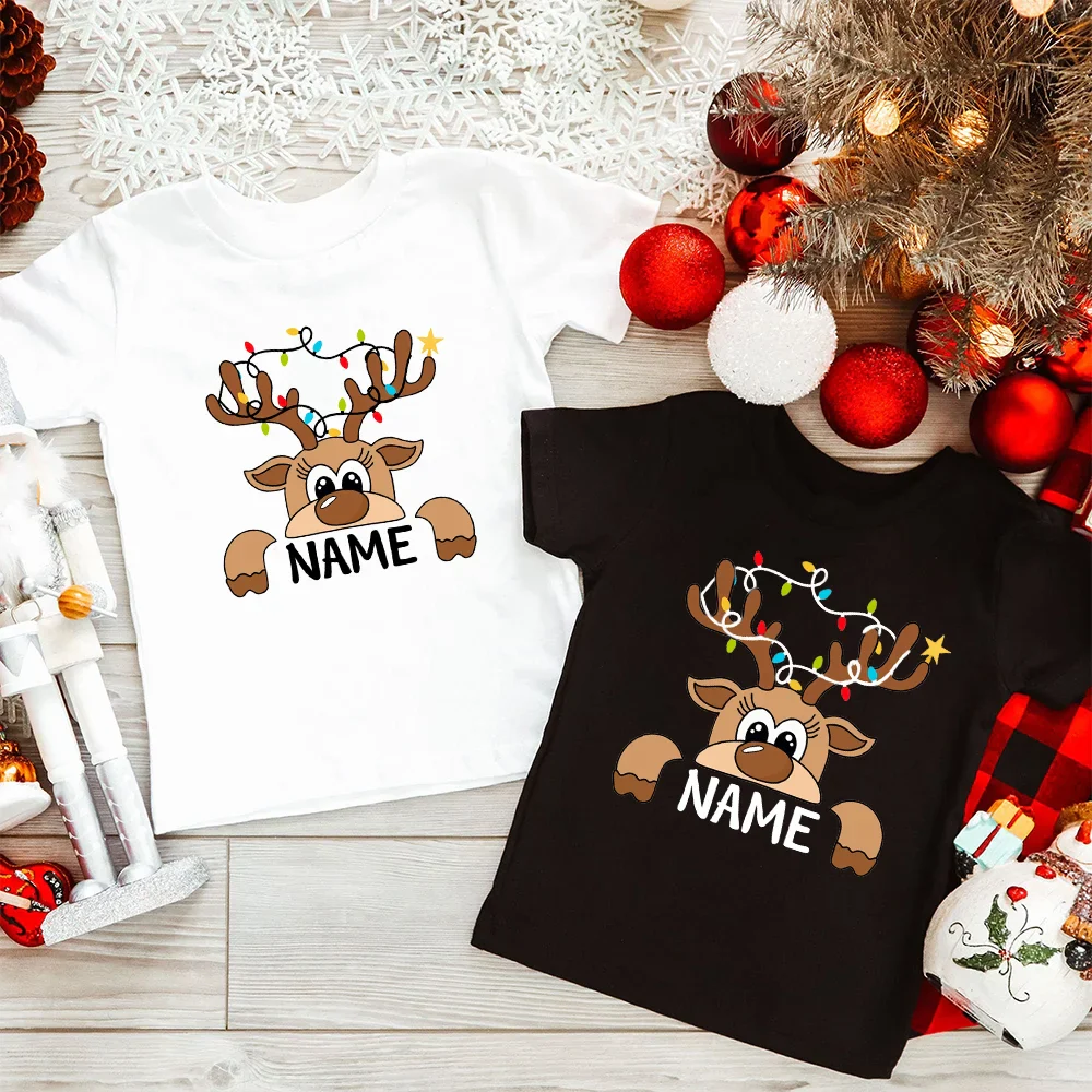 Chemises de Noël personnalisées pour famille avec rennes – Tenues assorties avec nom de famille personnalisé – Maman, Papa, enfants et bébé – Image 6