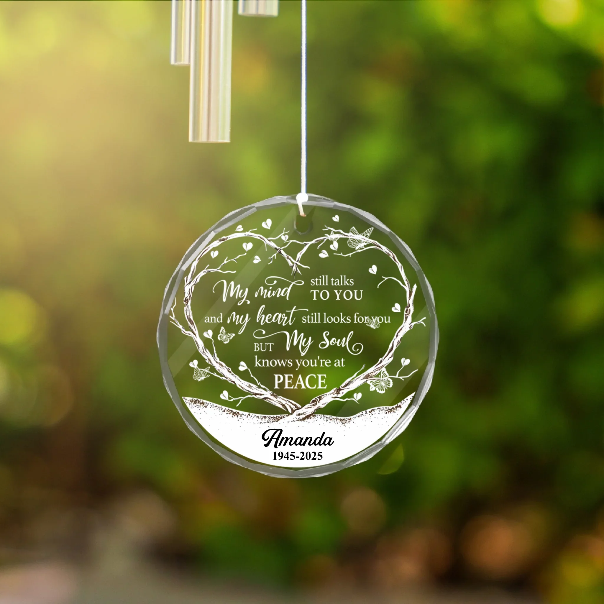 Carillon à vent en verre rond personnalisé en mémoire – Cadeau de sympathie gravé pour la perte d'un être cher | Souvenir personnalisé avec photo/texte & ornement de jardin – Image 2