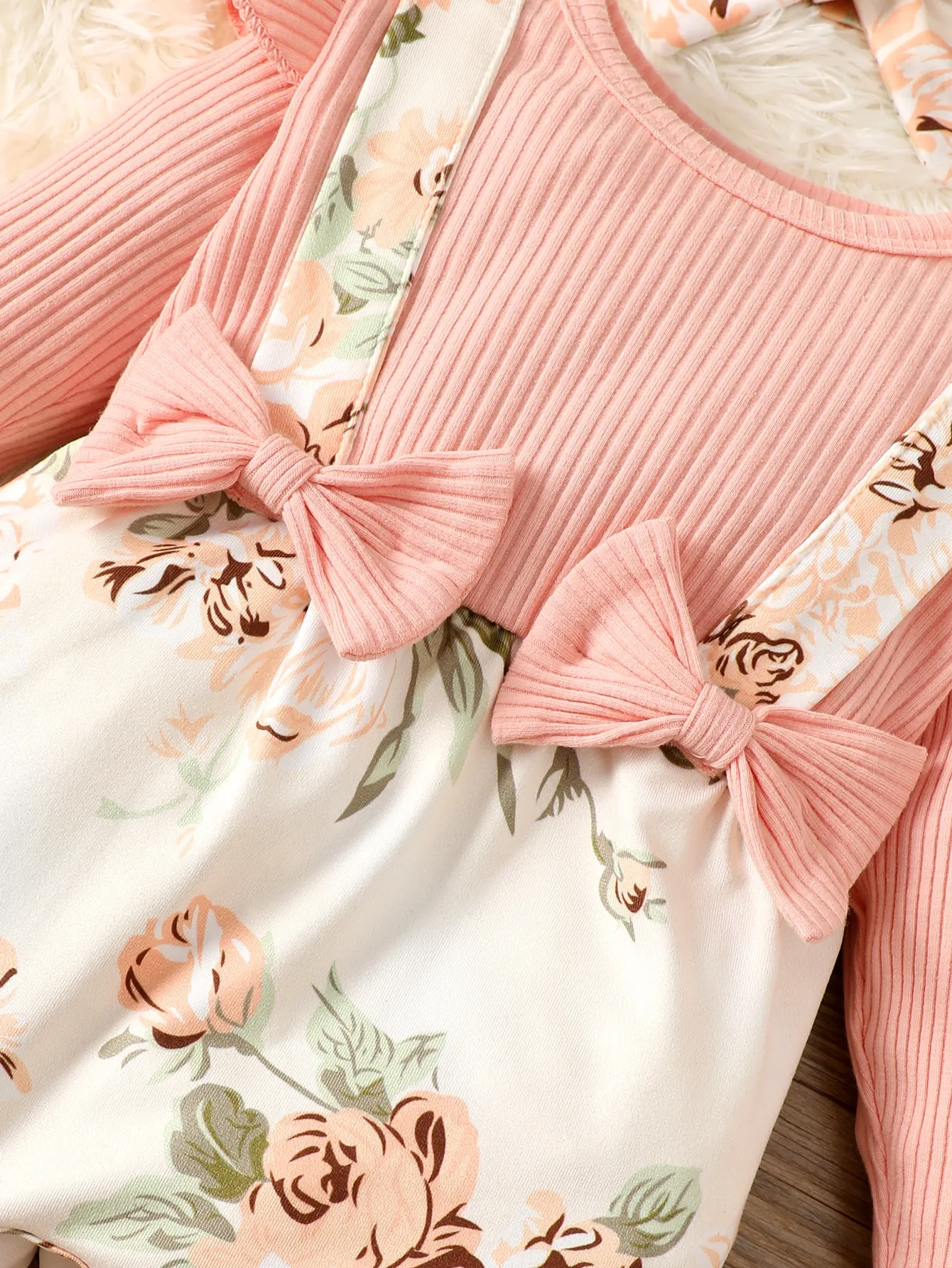 Ensemble une-pièce à imprimé floral rose pour bébé fille – Image 8
