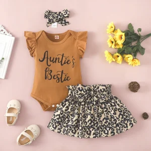 Tenue d'été pour bébé : combinaison sans manches à volants