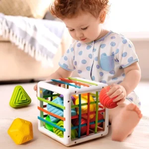 Divertissement éducatif : Jouet cube trieur de formes pour bébé