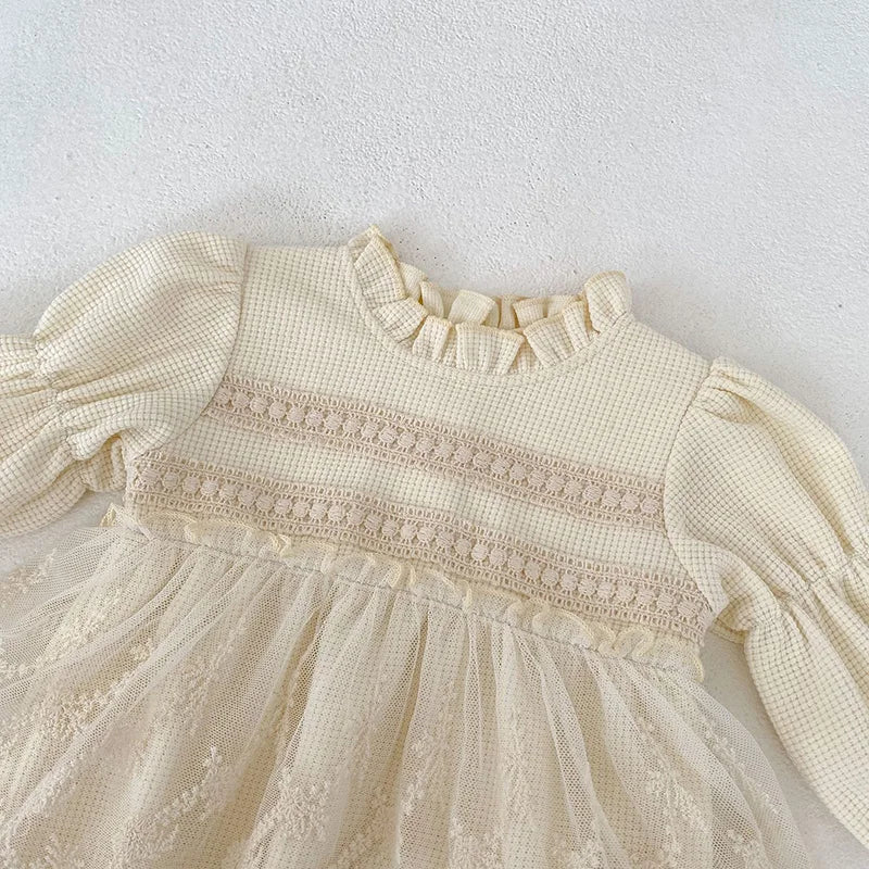 Vêtements pour bébé : Combinaison en dentelle gaufrée à manches bouffantes – Image 7