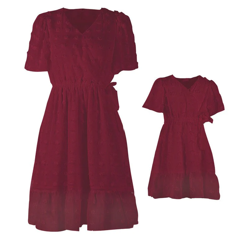 Robe assortie pour mère et fille, col en V, manches courtes – Image 7
