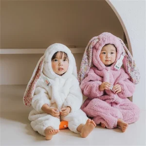 Pyjama à capuche motif lapin pour bébé en hiver