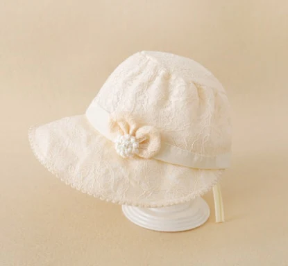 Joli chapeau de princesse en dentelle pour bébé fille – Image 3