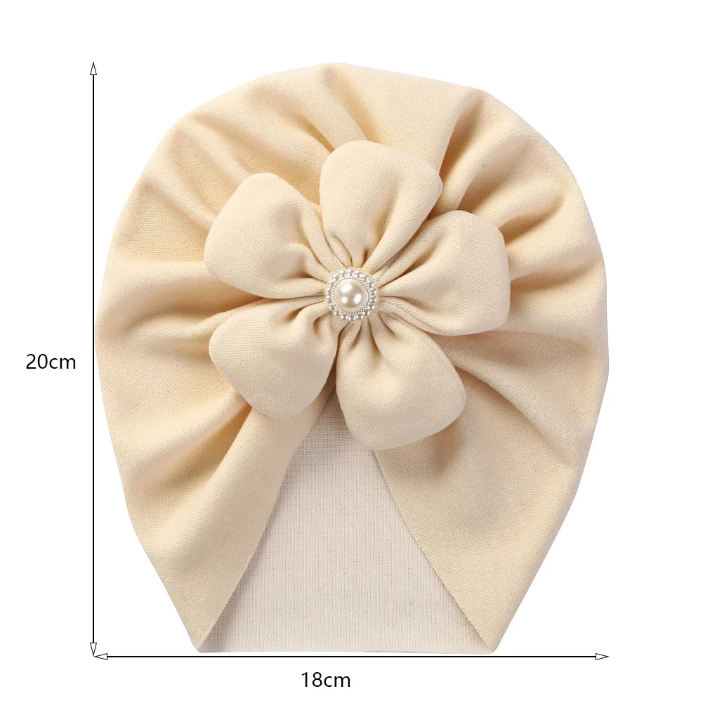 Bonnet turban en perles pour bébé : un couvre-chef élégant pour les nouveau-nés – Image 4