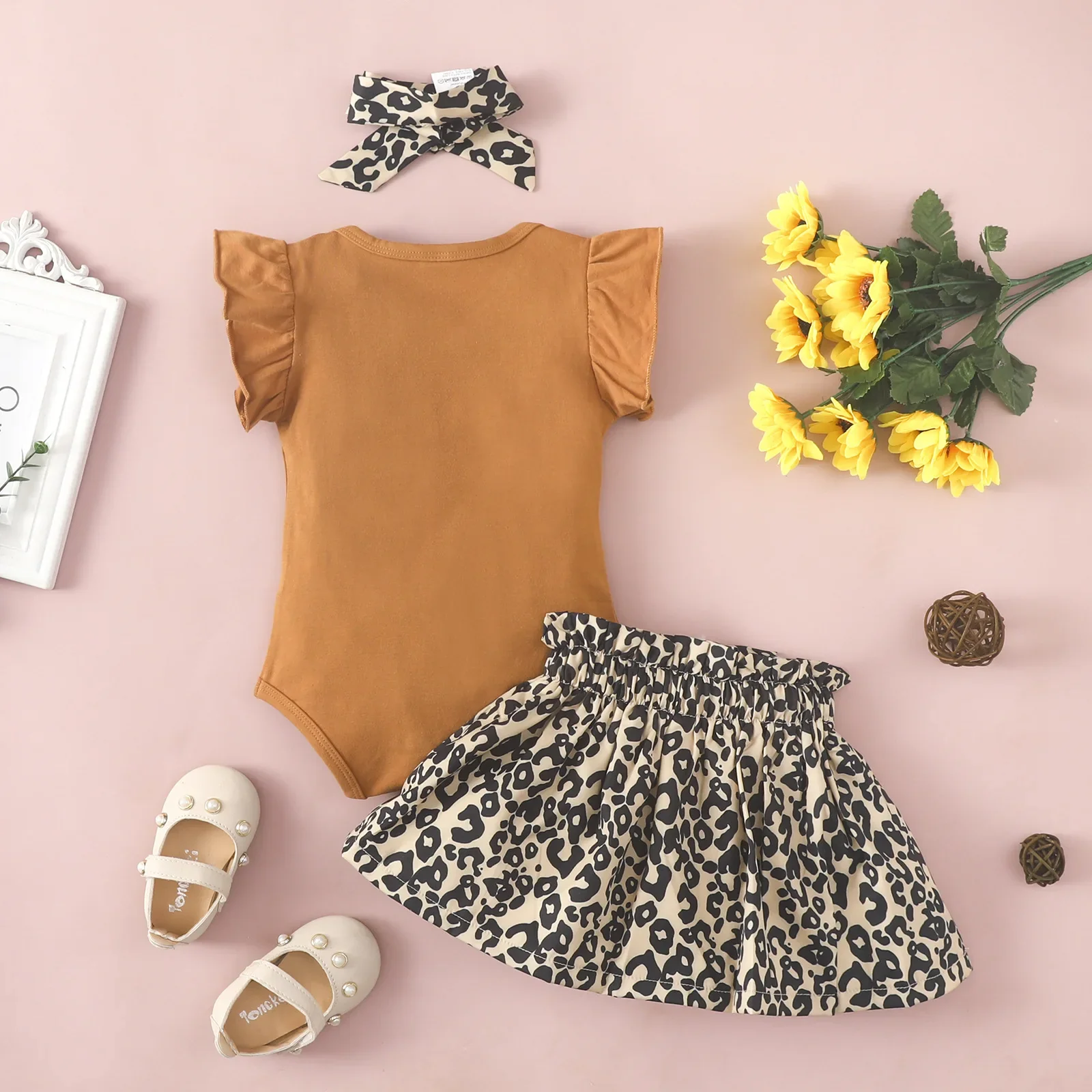 Tenue d'été pour bébé : combinaison sans manches à volants – Image 2