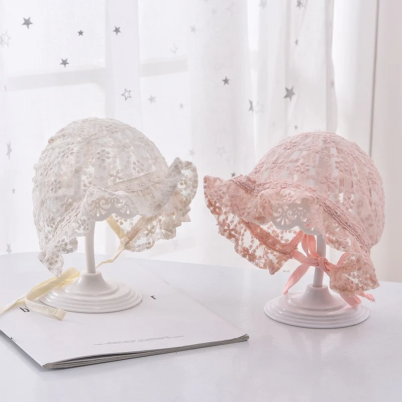 Chapeau en dentelle fleurie mignon et élégant pour nouveau-nés – Image 4