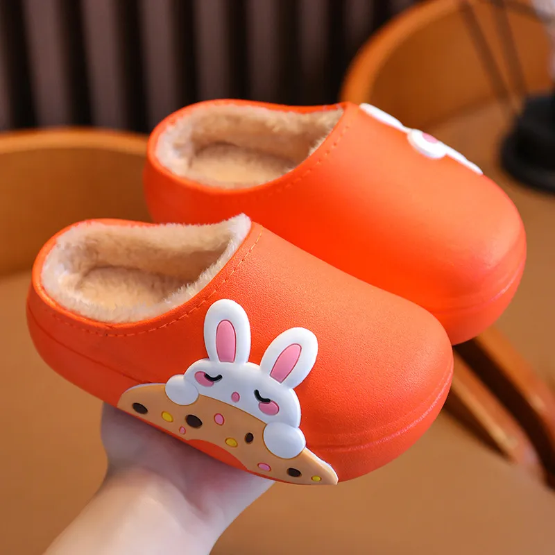 Chaussons d'hiver motif dessin animé - Chauds, imperméables et antidérapants pour enfants et parents – Image 8