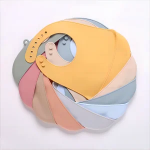 Bavoirs bébé en silicone imperméables : faciles à nettoyer, de qualité alimentaire