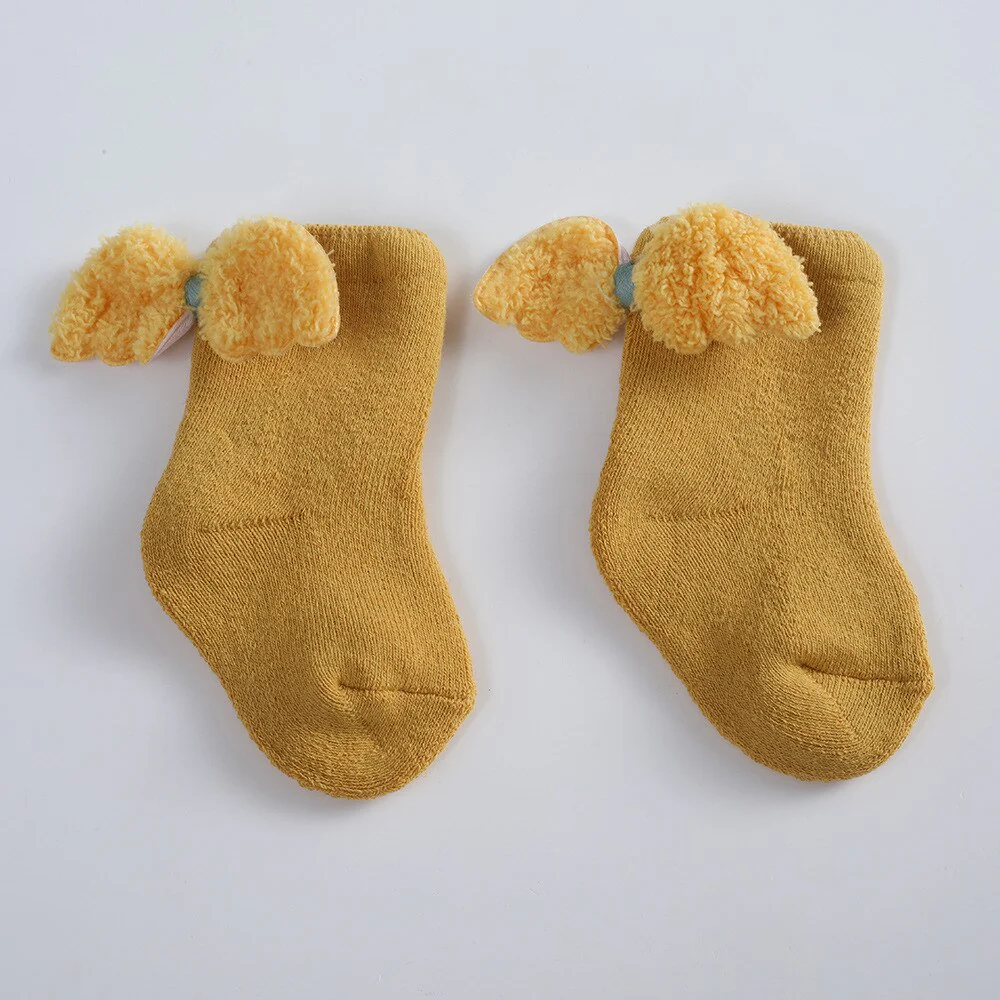 Chaussettes mignonnes avec ailes d'ange pour bébé – Image 7