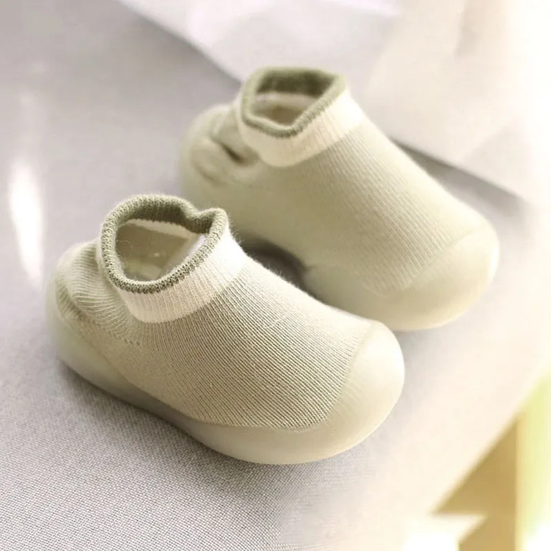 Premières chaussures de marche pour bébé : des bottes en tricot confortables – Image 8