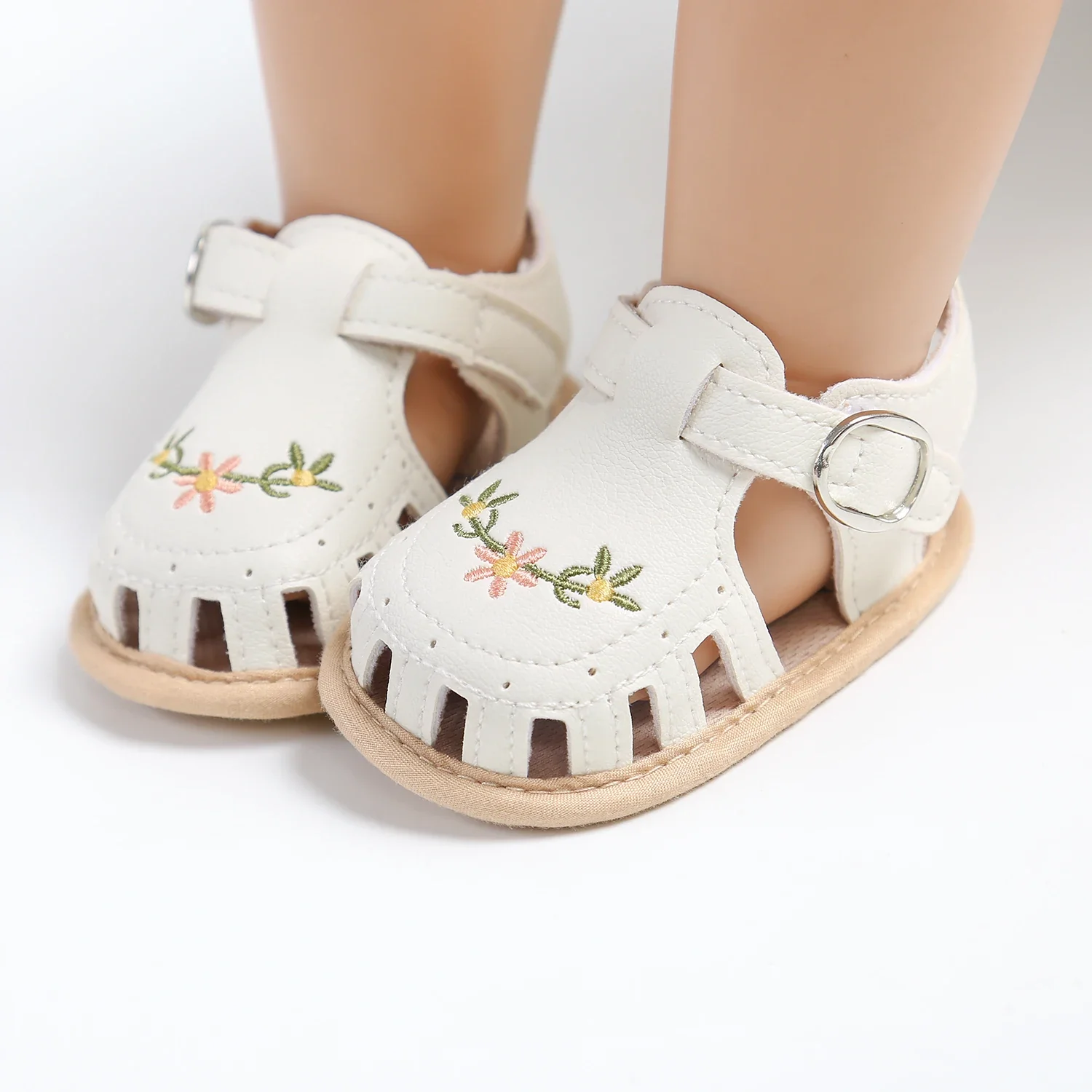 Sandales mignonnes et confortables pour bébé fille – Image 2