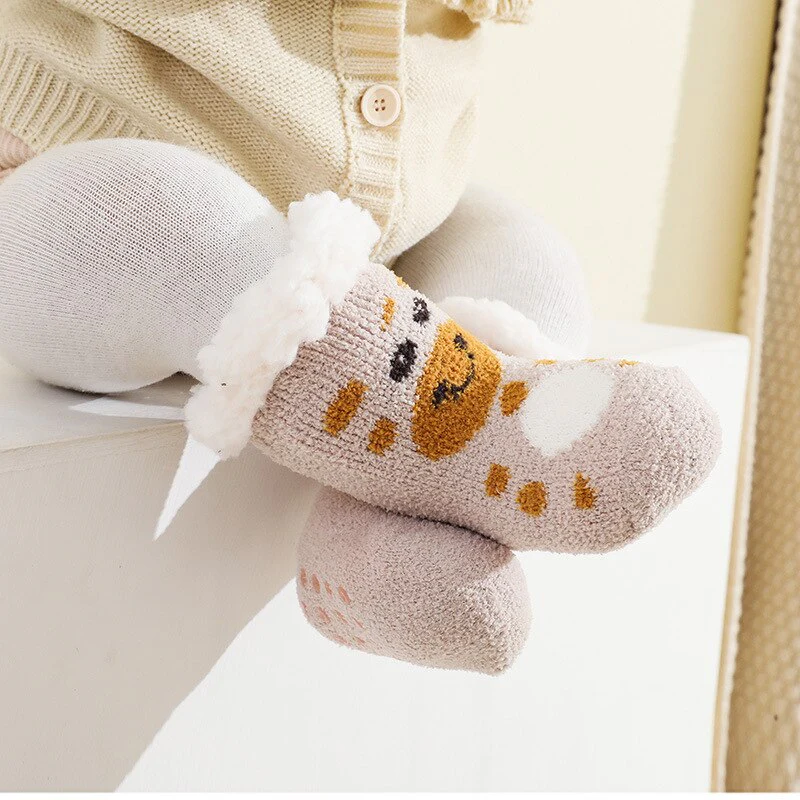 Chaussettes chaudes et épaisses en tissu éponge pour bébé – Image 2
