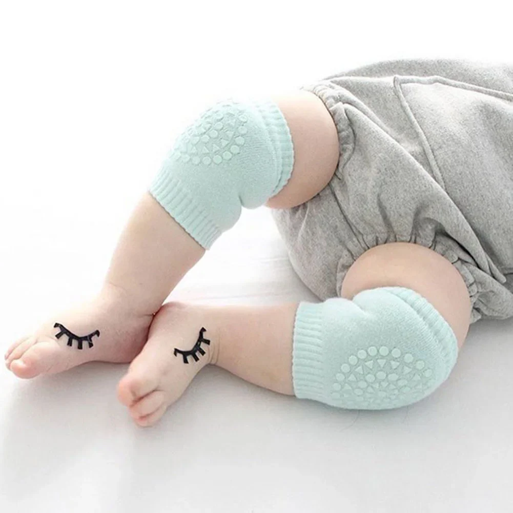 1 paire de protège-genoux et coussinets pour bébé, protecteurs anti-dérapants pour bébés qui rampent, chaussettes en coton molletonné doux pour nourrissons – Image 4