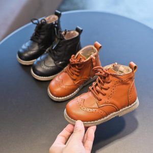 Bottes de style classique Brogue Chaussures en cuir à semelle souple pour bébé garçon